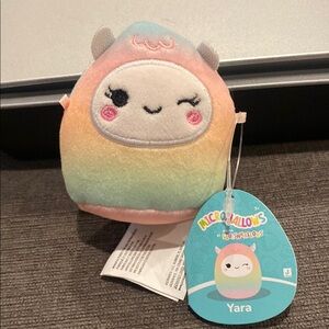 Yara the Yeti Squishmallow Micromallow     squishmallows micromallows plush toys